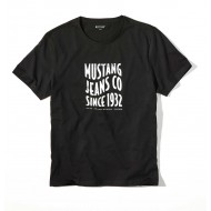 Čierne tričko Mustang s výrazným bielym nápisom “Since 1932” Čierne tričko Mustang s výrazným bielym nápisom “Since 1932”